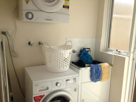 Dillon 7 - Phillip Island Accommodation 1