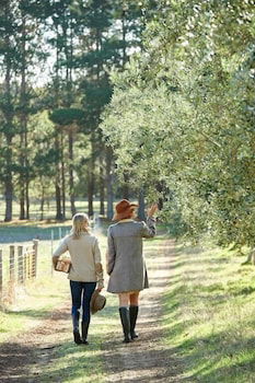 Olio Bello Lakeside Glamping - Phillip Island Accommodation 5