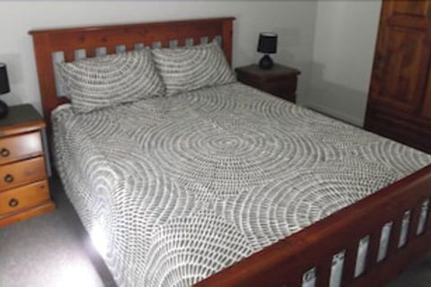 Robinsons Cabin - Phillip Island Accommodation 3