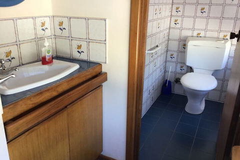 BeachFront Busselton - Phillip Island Accommodation 3