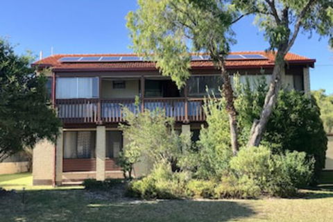 BeachFront Busselton - Phillip Island Accommodation 0