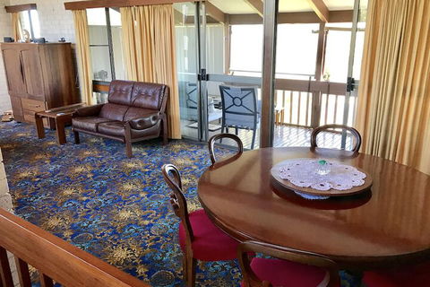 BeachFront Busselton - Phillip Island Accommodation 2