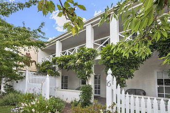 Lake Daylesford Apartments 6 - Phillip Island Accommodation 0