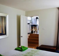 Omaroo House panoramic water views