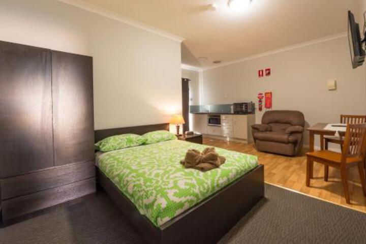 Woorree WA Phillip Island Accommodation