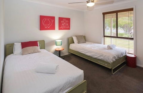 Crystal Shores - Phillip Island Accommodation 0