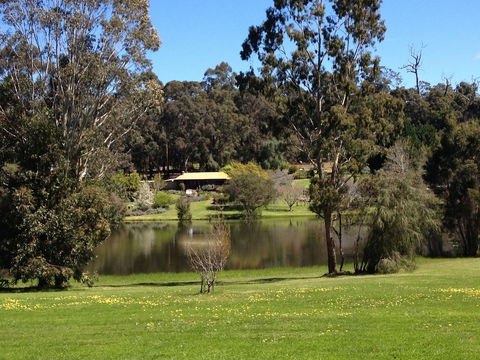 Pemberton Lake View Chalets - Phillip Island Accommodation 6
