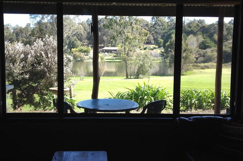Pemberton Lake View Chalets - Phillip Island Accommodation 2
