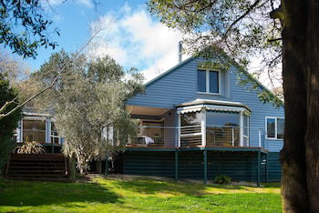 Boatshed Villa Green Door - Phillip Island Accommodation 0
