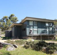 Ecocrackenback 12 'Sustainable chalet close to the slopes.' - Phillip Island Accommodation
