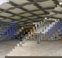 Kickenback Chalet - Contemporary chalet in the heart of Crackenback - Phillip Island Accommodation