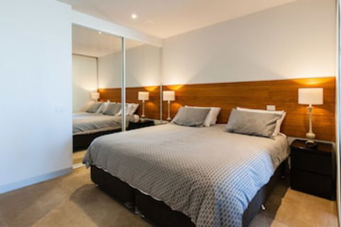 MILES, 1BDR Melbourne Apartment - Phillip Island Accommodation 0