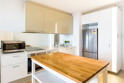 EVA, 1BDR Melbourne Apartment - Phillip Island Accommodation 1