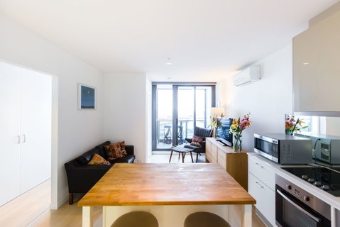EVA, 1BDR Melbourne Apartment - Phillip Island Accommodation 3