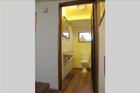 MONIKA, 1BDR Collingwood Apartment - Phillip Island Accommodation 7