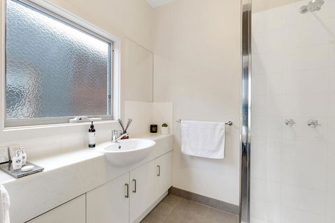 Tangles - Phillip Island Accommodation 7