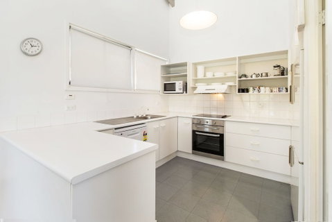'Matilda' - Spacious & Centrally Located With Great Lake Views - Phillip Island Accommodation 2