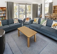 'Matilda' - Spacious  centrally located with great lake views