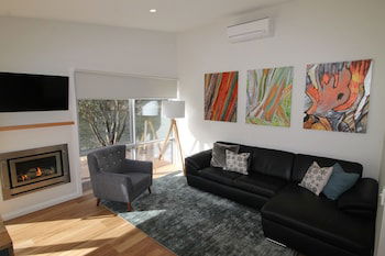 Stillwater Lodge - Phillip Island Accommodation 0