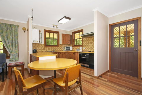 Merrivale Nut Groves - Phillip Island Accommodation 1