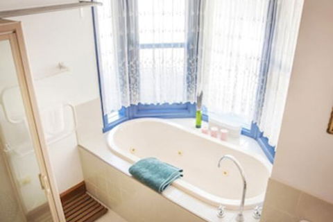 Artee House - A Bright Escape - Phillip Island Accommodation 4