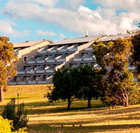 Horizons 418 - Lake Jindabyne Waterfront