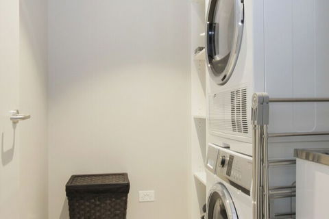 Accommodate Canberra - The Pier - Phillip Island Accommodation 3