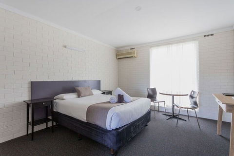Busselton Motel - Phillip Island Accommodation 4