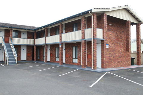 Busselton Motel - Phillip Island Accommodation 1