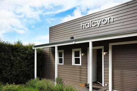 Halcyon - Phillip Island Accommodation 1