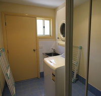 Torino 3 - Lake Jindabyne  Snowy Mountain Views - Phillip Island Accommodation