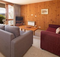 Seeblick 3 on Lake Jindabyne - Phillip Island Accommodation
