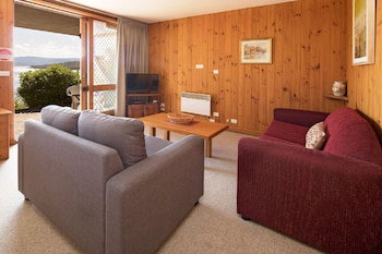 Seeblick 3 On Lake Jindabyne - Phillip Island Accommodation 0