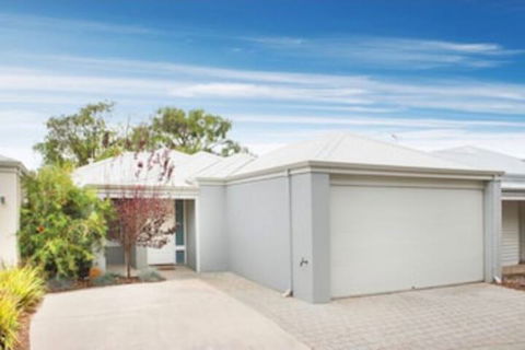 Sunrise Cove - Phillip Island Accommodation 0