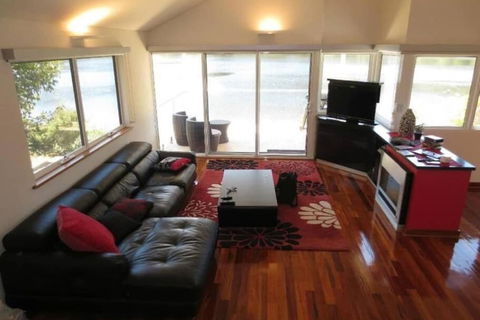 Silkwood Estate - Phillip Island Accommodation 4