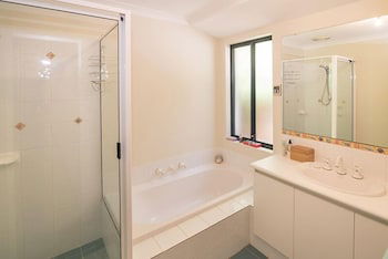 Nature Retreat - Phillip Island Accommodation 4