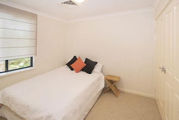 Nature Retreat - Phillip Island Accommodation 2