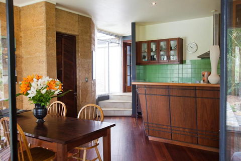 Anagama House & Studio - Phillip Island Accommodation 2
