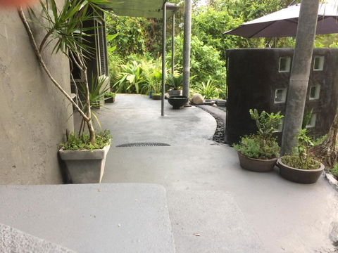 Earthship Daintree - Phillip Island Accommodation 2