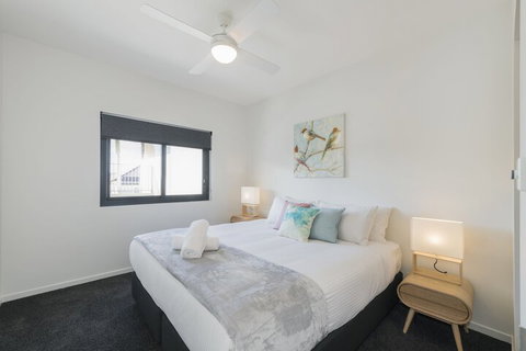Astra Apartments Broadmeadow - Phillip Island Accommodation 6