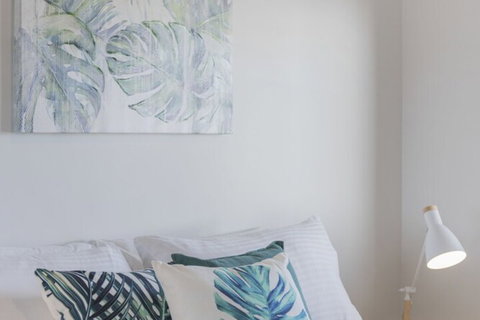 Astra Apartments Broadmeadow - Phillip Island Accommodation 5