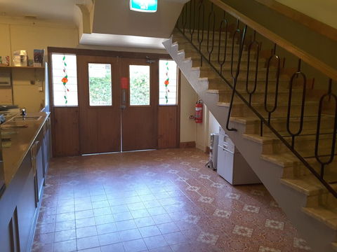 Blue Mountains Motel - Phillip Island Accommodation 1