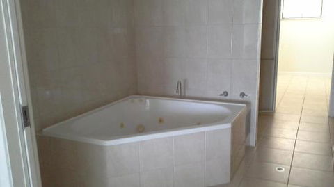 Poinciana Terraces - Phillip Island Accommodation 4