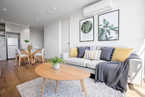 61 Boutique One Bedroom Boxhill Central Mall - Phillip Island Accommodation 0