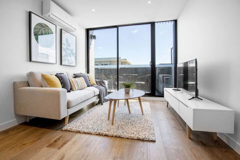 61 Boutique One Bedroom Boxhill Central Mall - Phillip Island Accommodation 1