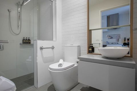 61 Boutique One Bedroom Boxhill Central Mall - Phillip Island Accommodation 2