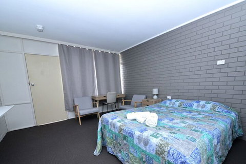Edenhope Motor Inn - Phillip Island Accommodation 3