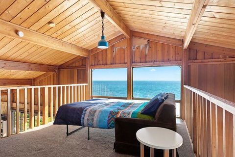 Cliffs End Beach Shack 105 Gold Coast Drive Carrickalinga - Phillip Island Accommodation 4