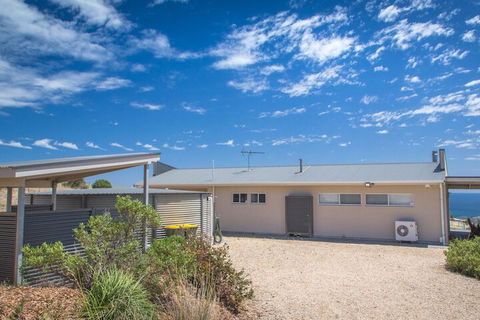Fleurieu Coastal Retreat Lot 150 Myponga Beach Road - Phillip Island Accommodation 1