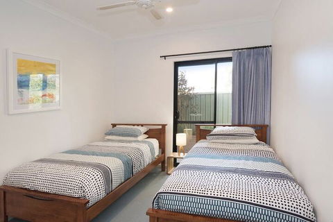Footsteps From The Bay - Phillip Island Accommodation 1